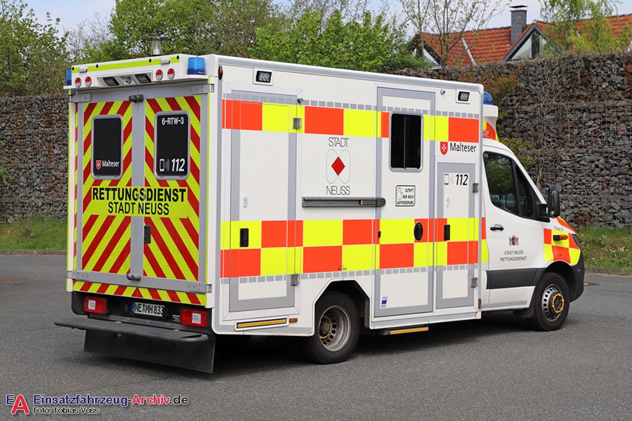 Rettung Kreis Neuss 06 RTW 03