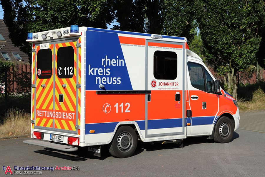 Rettung Kreis Neuss 04 KTW 01