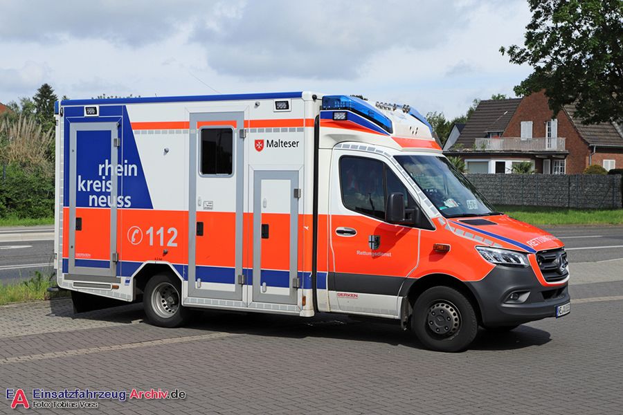 Rettung Kreis Neuss 08 RTW 01