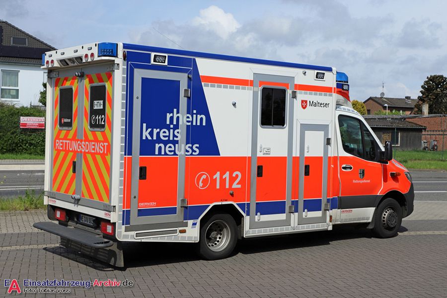 Rettung Kreis Neuss 08 RTW 01