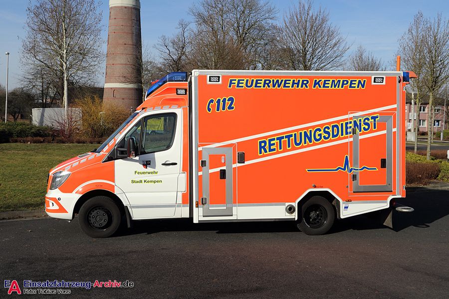 Rettung Kempen 03 RTW 02 (a.D.)