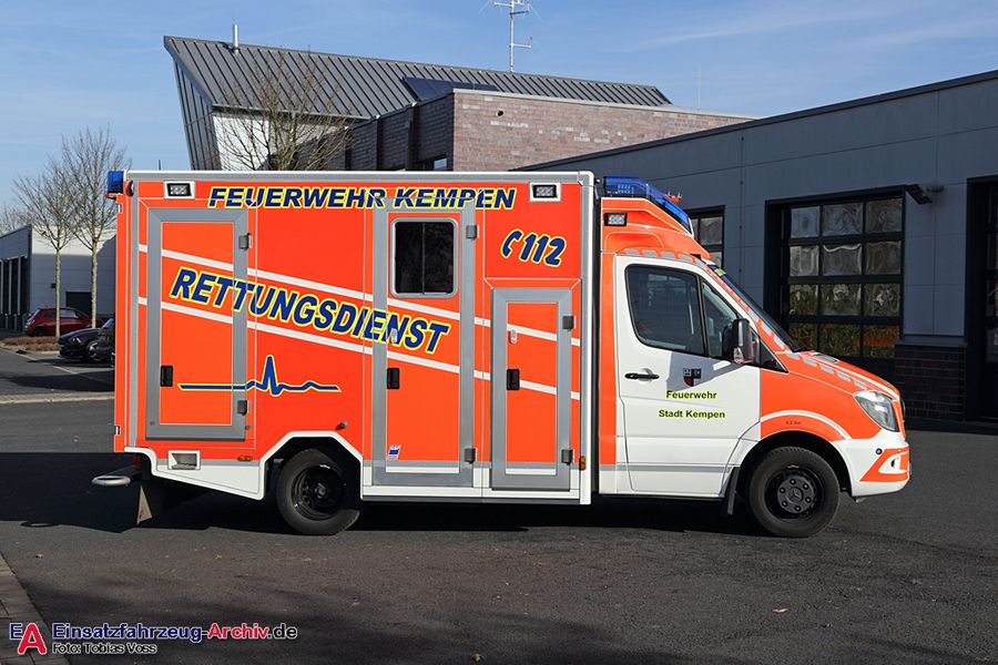 Rettung Kempen 03 RTW 02 (a.D.)