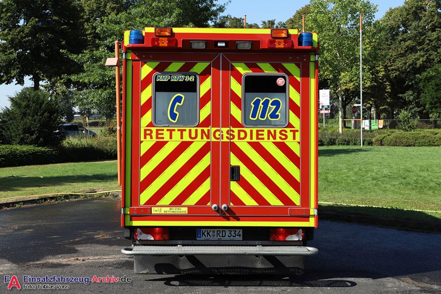 Rettung Kempen 03 RTW 02 (a.D.)
