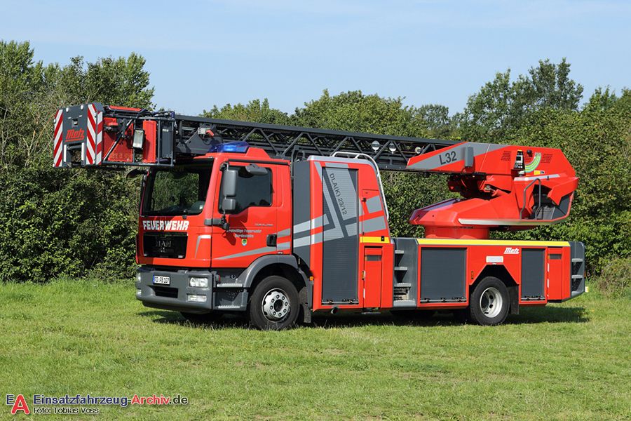 Florian Rendsburg 21/32-01 (alte Beklebung)