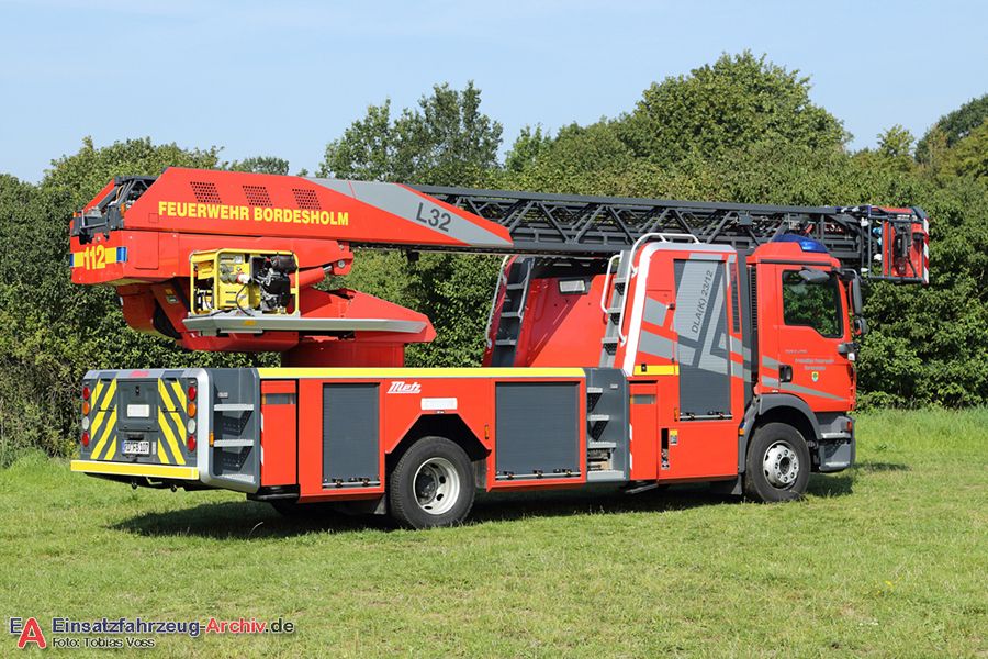 Florian Rendsburg 21/32-01 (alte Beklebung)