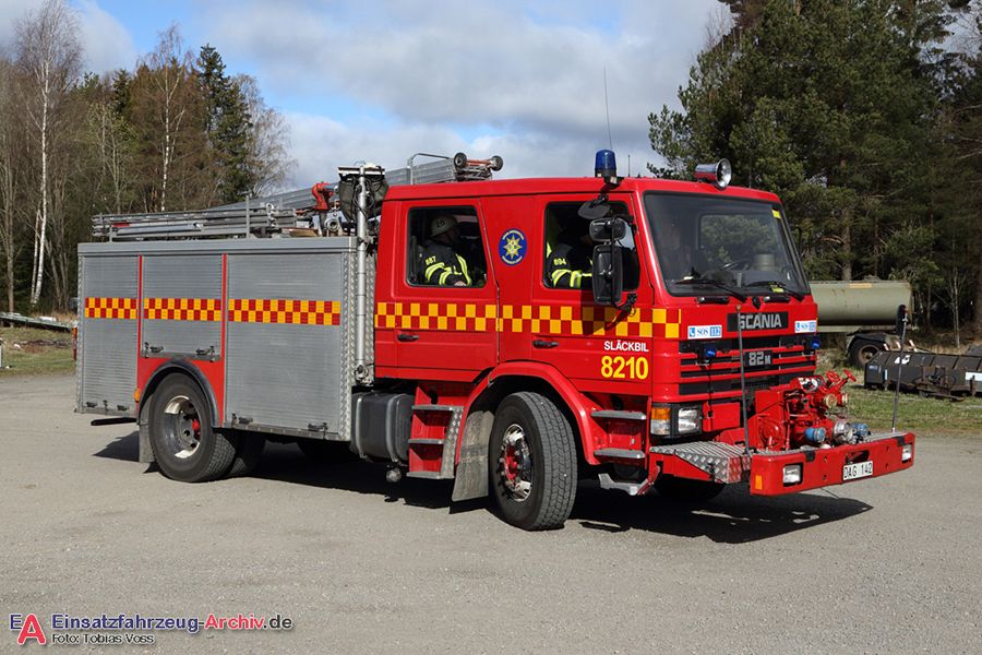 2 41-8210 - Släck-/Räddningsbil (a.D.)