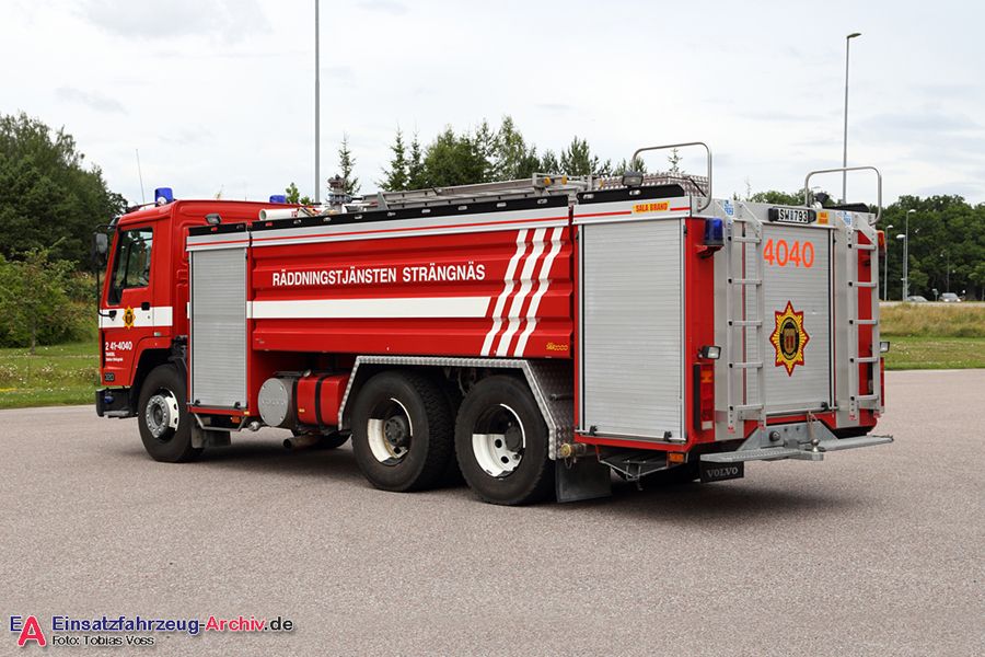 2 41-4040 - Tankbil (a.D.)