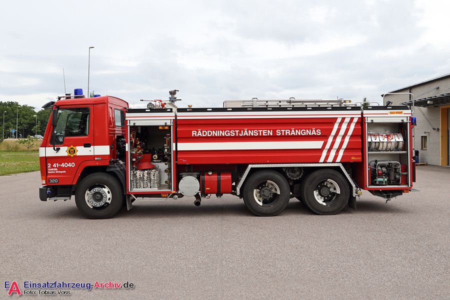 2 41-4040 - Tankbil (a.D.)